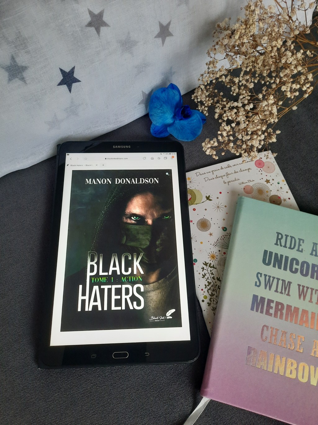 BLACK HATERS, tome 1 : Action, une romance dystopique de Manon Donaldson.
