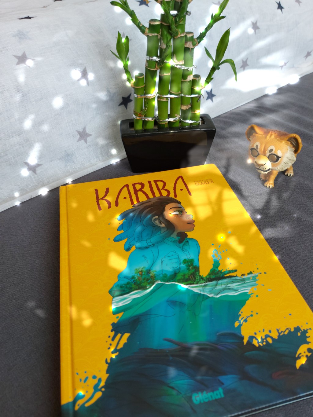 KARIBA, une bande dessinée de Daniel et James&nbsp;Clarke.