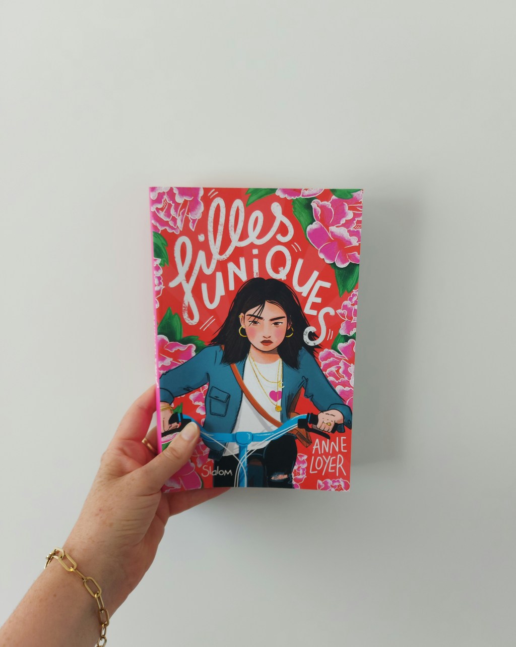 FILLES UNIQUES, un roman ado de Anne&nbsp;Loyer.